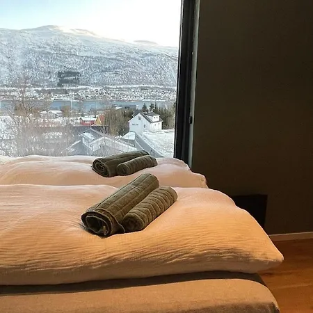 The Arctic Panorama With Outdoor Jacuzzi *
